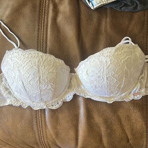 VS by pink push up bra, great condition lace and white